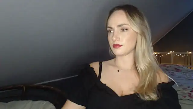 ScarlettSensitive webcam