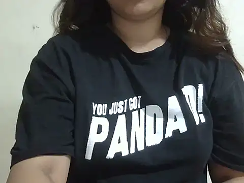 shivi_jaan webcam