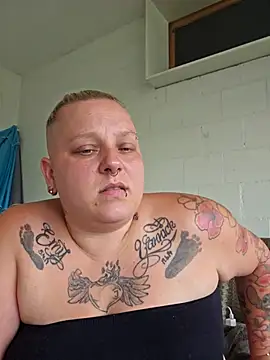 Lady_Peggi webcam