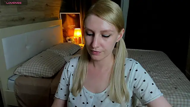 ReginaAmour webcam