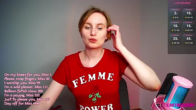 KinkyMissCherry webcam