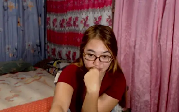 onlymaes_19 webcam