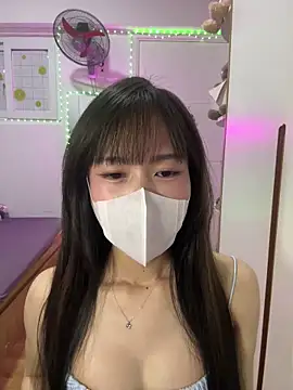 Lov3lily webcam