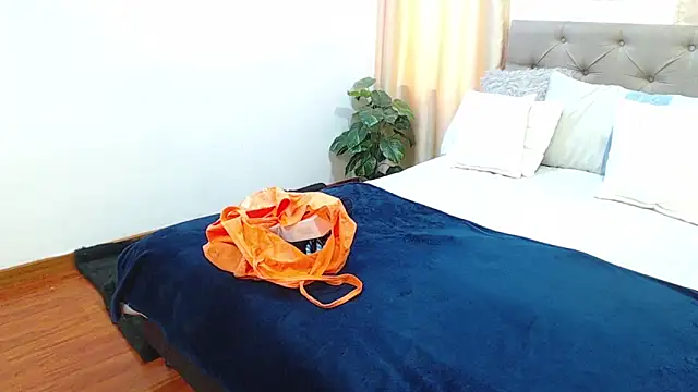 sasi_luna webcam