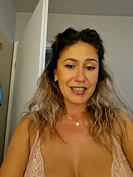 CelynaRoss webcam