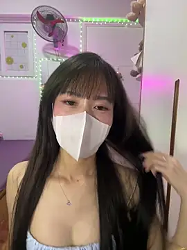 Lov3lily webcam