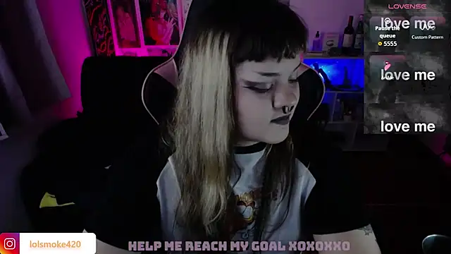 Bdsm_and_fries webcam