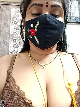 gaurika18 webcam