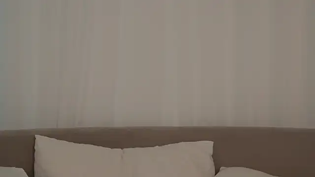 ArianaMell webcam
