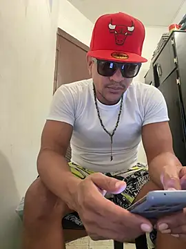 bigdick211292 webcam