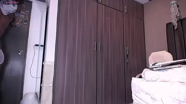 dirty_27cms live cam on StripChat