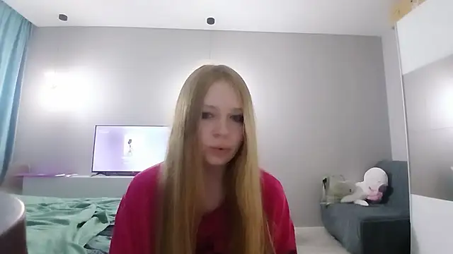 KarinaBestie webcam