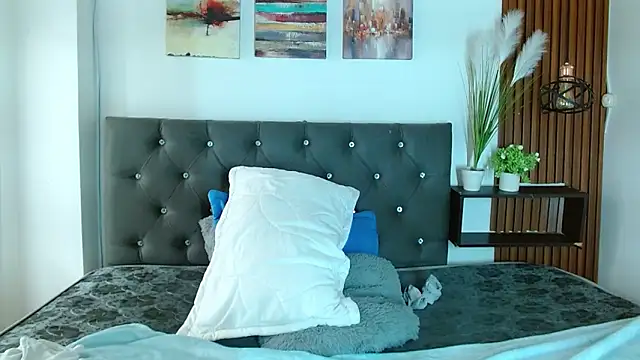 ethan_jons live sex cam