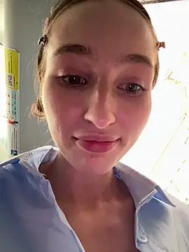 -missbehaving- (F teen) - 1 finger deep in pussy