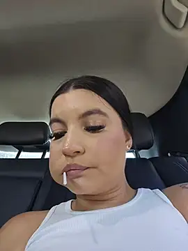 Pretty_Julieta webcam