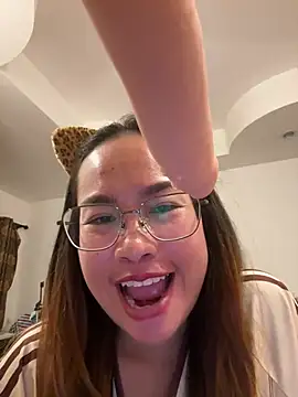 Ponthip webcam