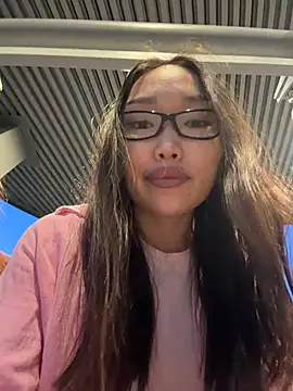 trytomakememoam webcam