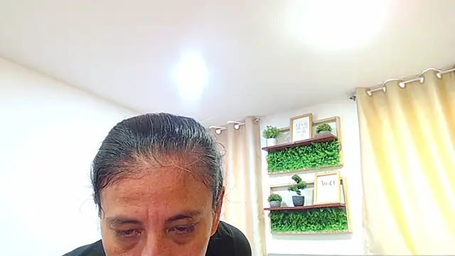 sasi_luna webcam