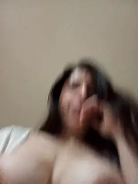 chicalunar24 webcam