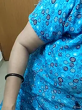 Reshma-09 webcam