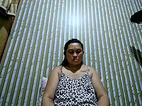 Lonely_Heart webcam