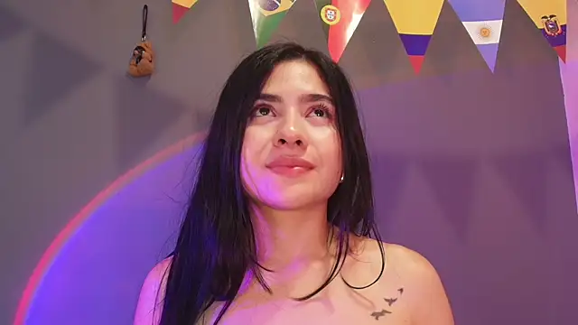 adara_johnson__ webcam