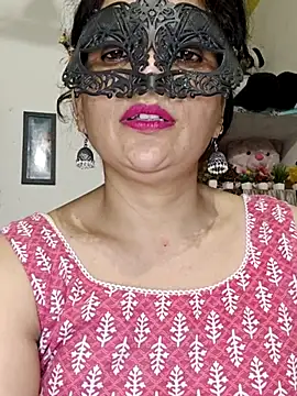 BhabhiPooja69 webcam