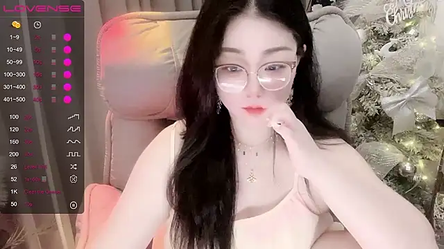 Monica-666888- webcam