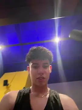 yoursexyjose webcam