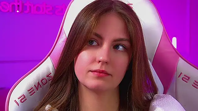 SofiaSarvains webcam