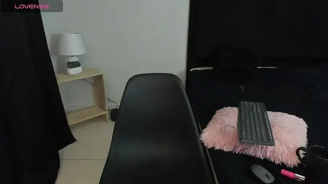 sara_b - Sara_B's free webcam - UK Sex Cams