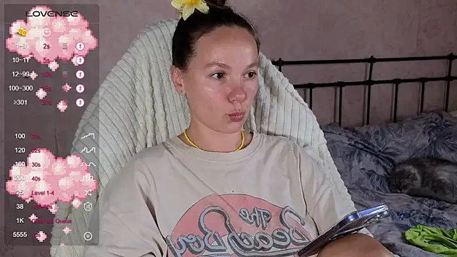 lil_luna_x webcam