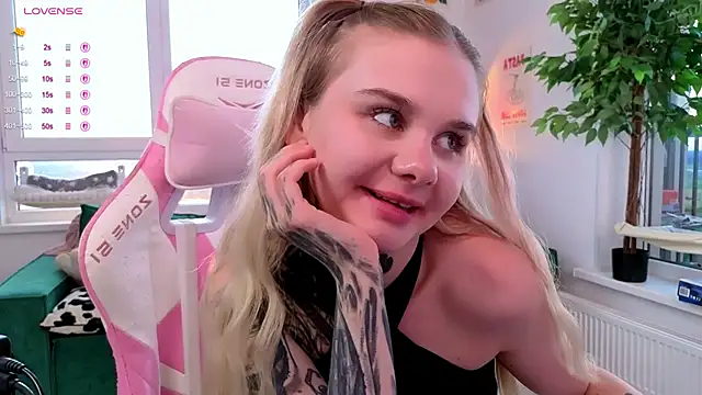 Britney_Lynch webcam