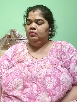 tamilthanushri webcam