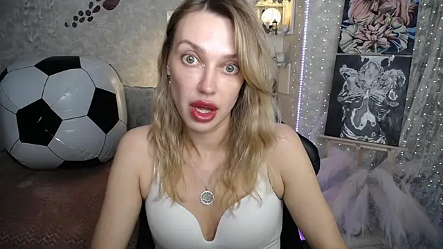 NickyAdamidi webcam