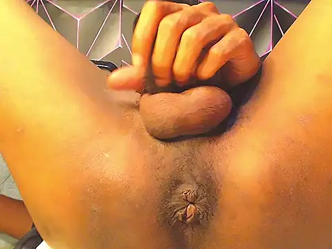 DirtyJudi webcam