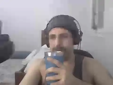 brunoalphabr (Ask my age) - dar uma leitada gostosa pra essas novinh
