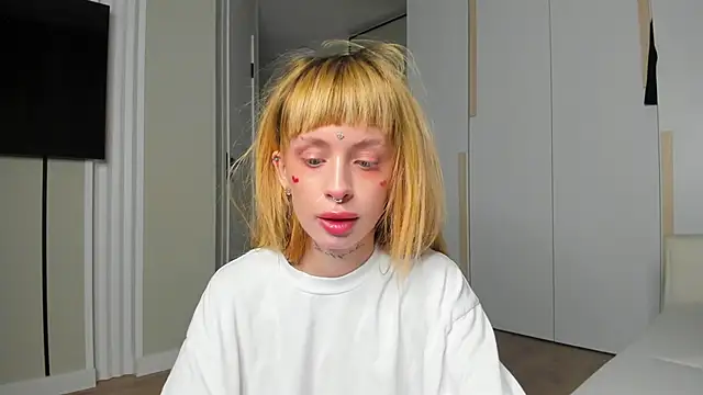 FlowerOfSin2001 webcam