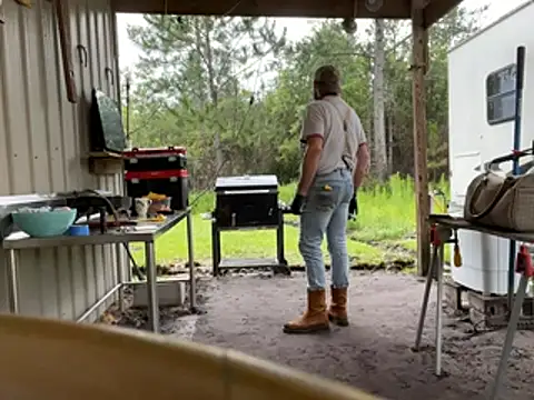 BootsAndCountry webcam