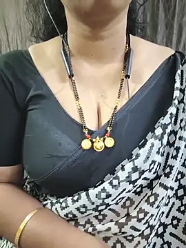 bhuvana_555 webcam