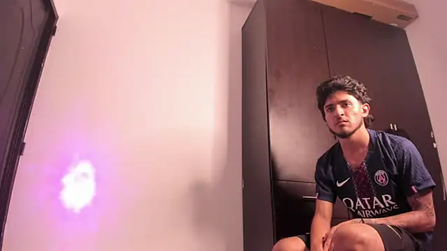 Kriss_Edwards webcam