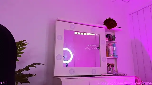 im_lauritaa webcam