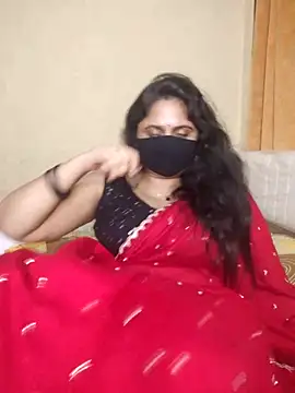 Sravvi499 webcam