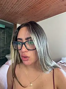 Miilana_ webcam