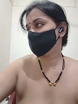 HeartlessGirl webcam