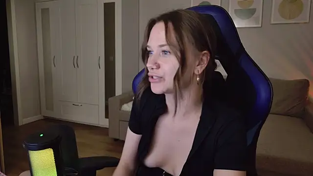 alexa_feels_ webcam