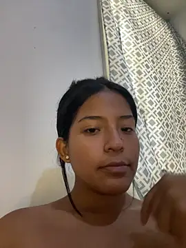 LeahBar webcam
