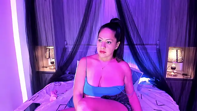 AllieBennet webcam