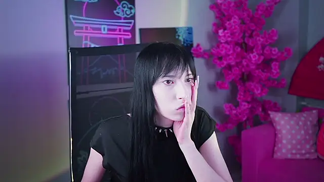 SeraphineSparda webcam