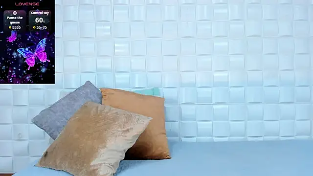 AleskaaHoffman webcam